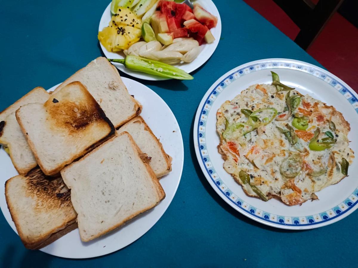 Mamisa Cafe, Home Stay Habarana Bagian luar foto