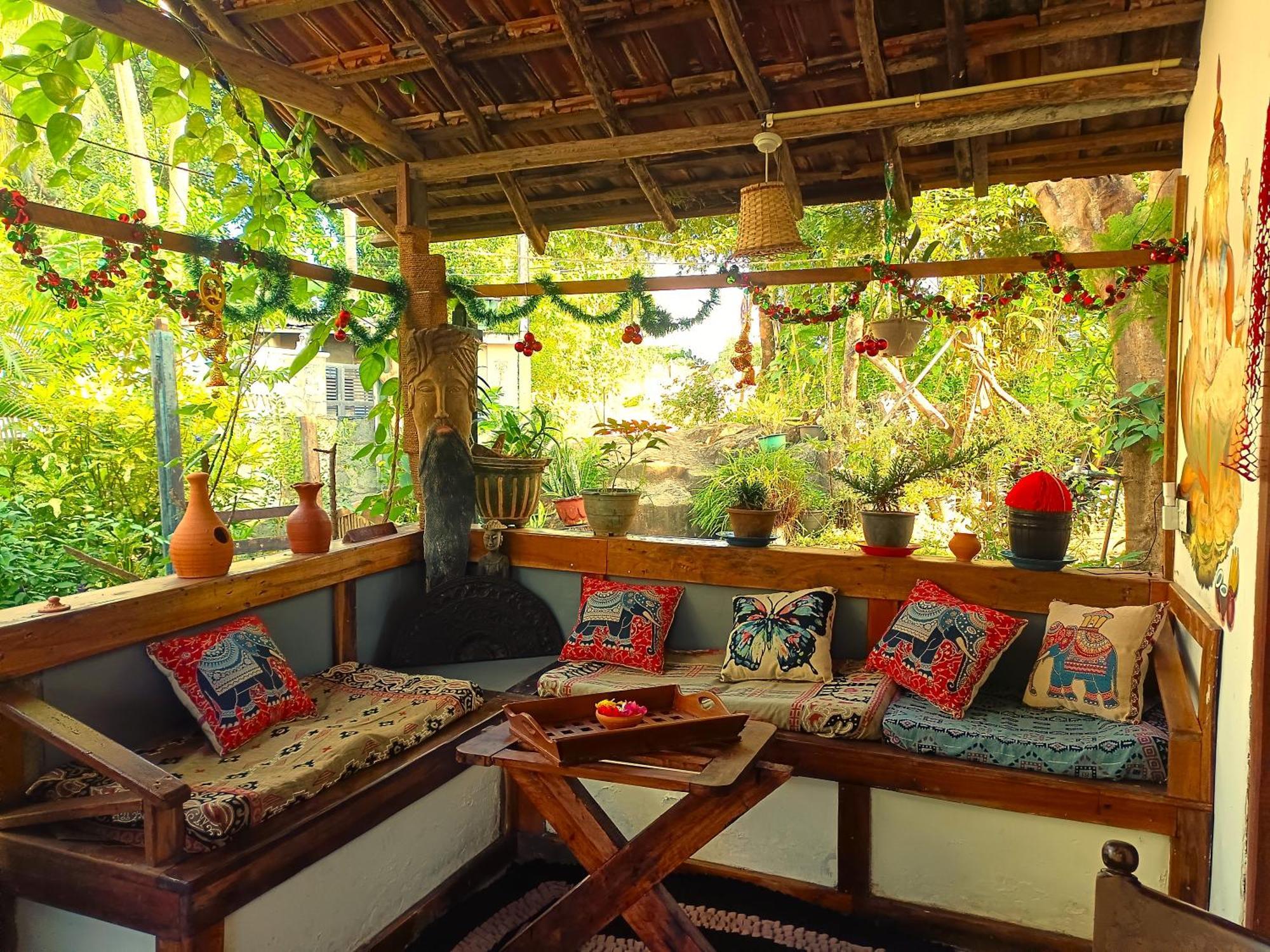 Mamisa Cafe, Home Stay Habarana Bagian luar foto